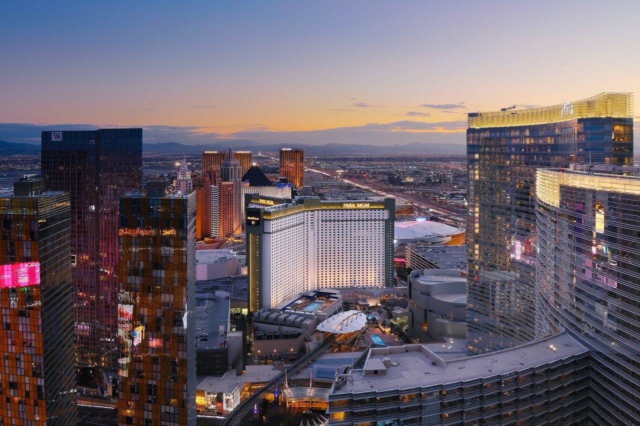 Nomad Las Vegas Hotel Exterior photo